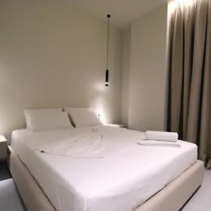 *** Hotel O & S Albania